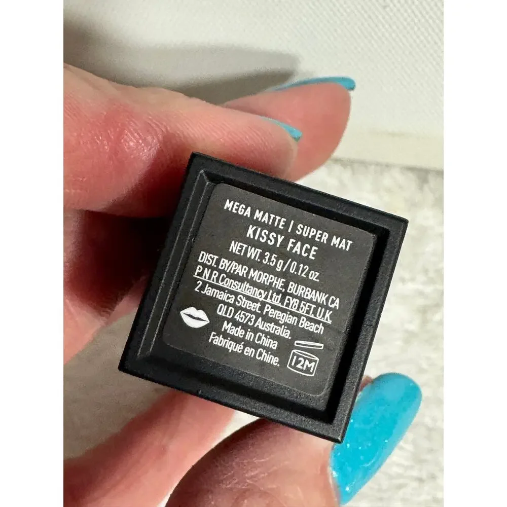 Morphe Mega Matte Lipstick- Kissy Face